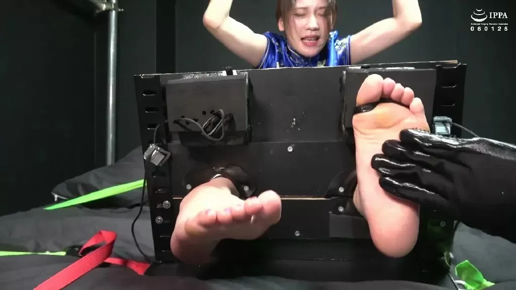 【自购首发】X站最新人气霸榜系列！旗袍装女演员 吊绑TK1.webp