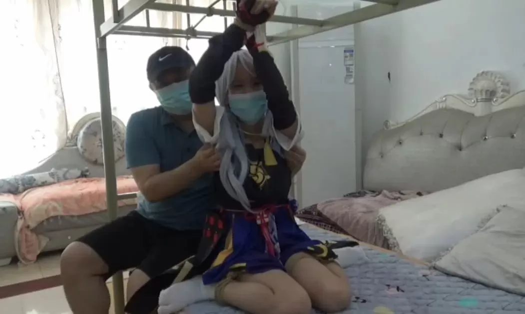 【琳媚】COS 神华 过膝白袜 捆绑tk (5).webp