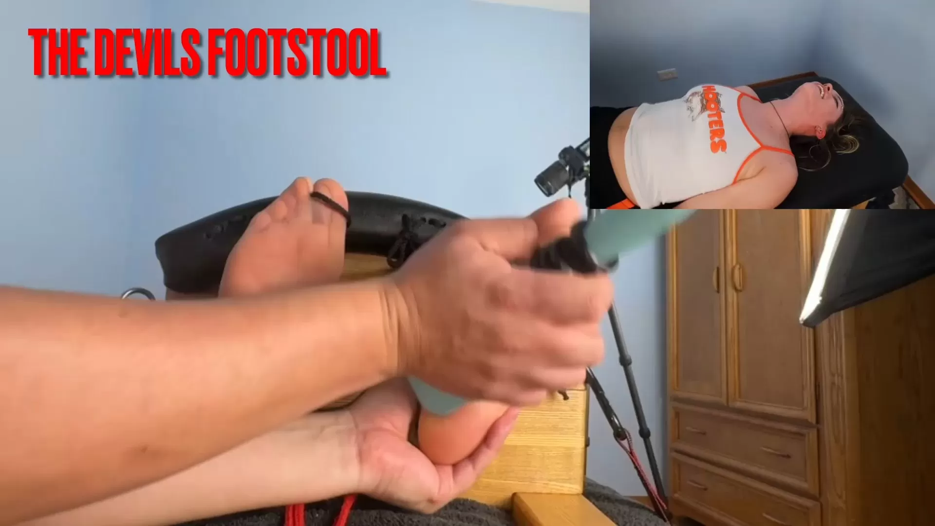 TheDevilsFootstool – Ticklish Hooters Girl Salem Rose.mp4_snapshot_16.23.333.webp