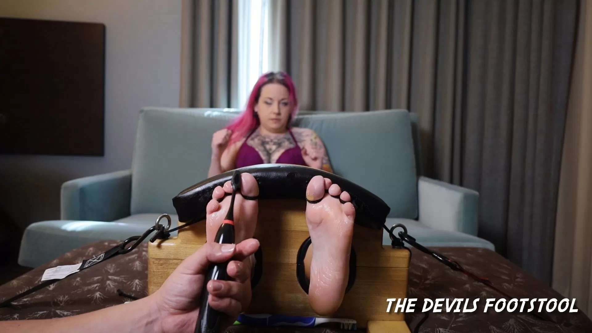 TheDevilsFootstool – Lady Lazarus Toe-Tied and Tickled.mp4_snapshot_09.10.000.webp