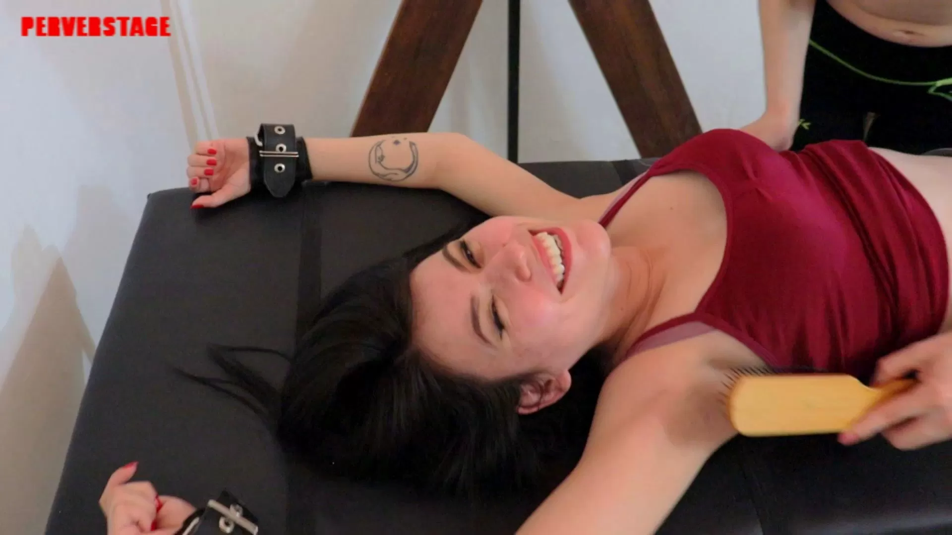 Perverstage – Jane vs Johanna On The Rack.mp4_snapshot_18.48.627.webp