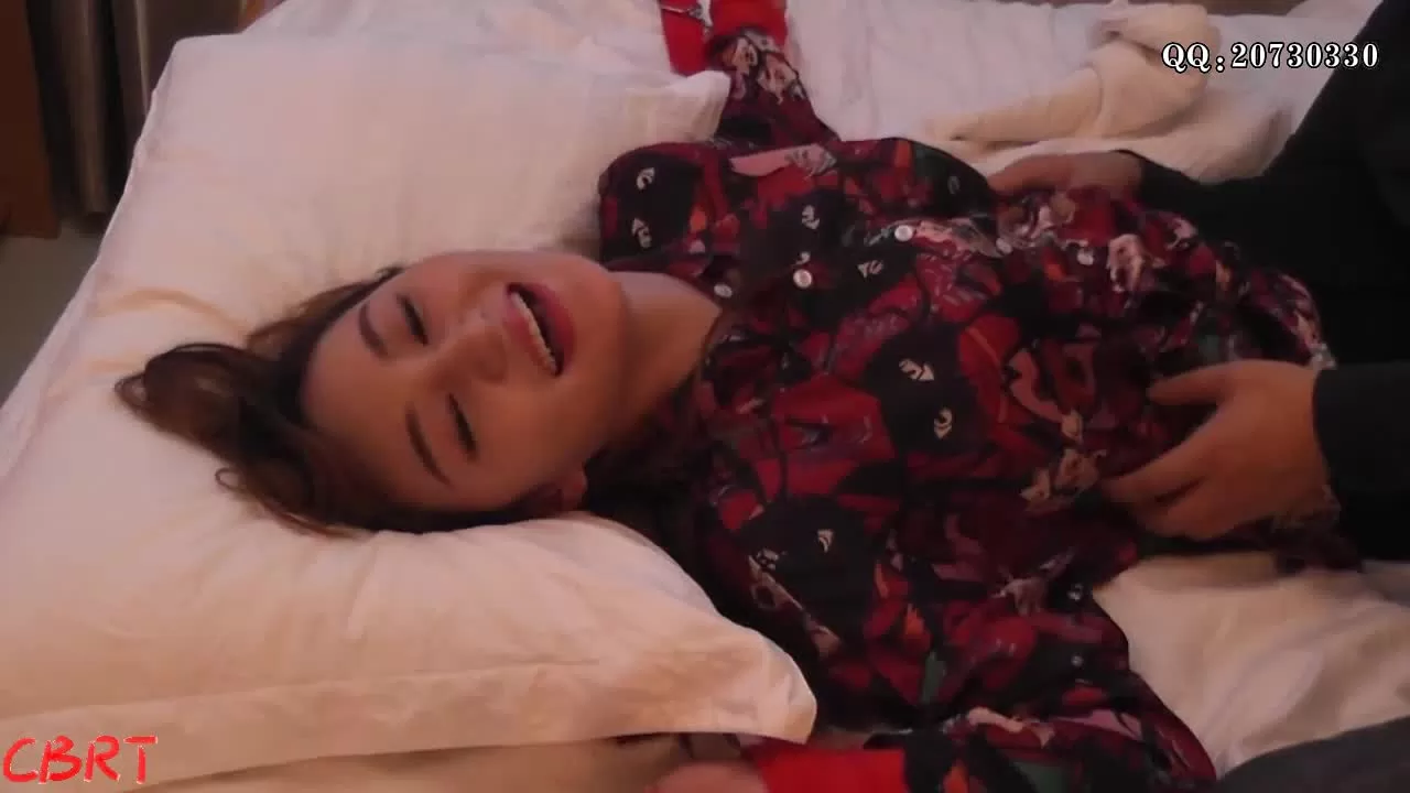 CBRT - Daisy - First Tickling_21_1.webp