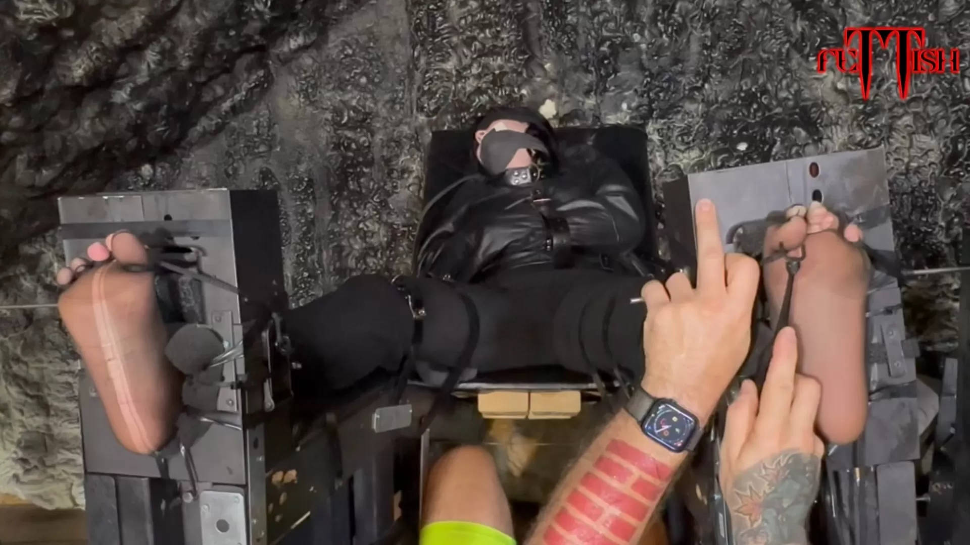 Fettish – Tickle Therapy – Amecia Maximum Punishment.mp4_snapshot_08.20.000.webp