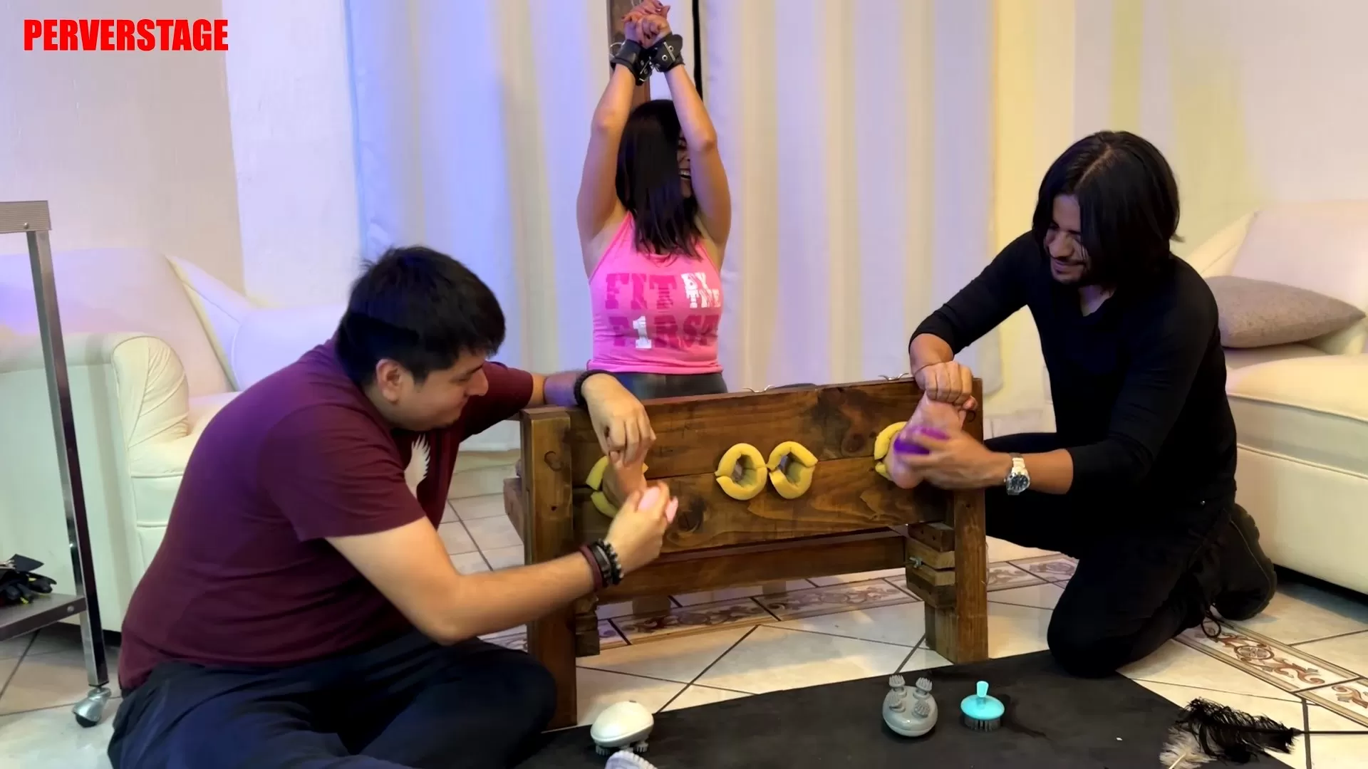 Perverstage – Chocolate feet for dessert (Kassandra).mp4_snapshot_17.06.058.webp