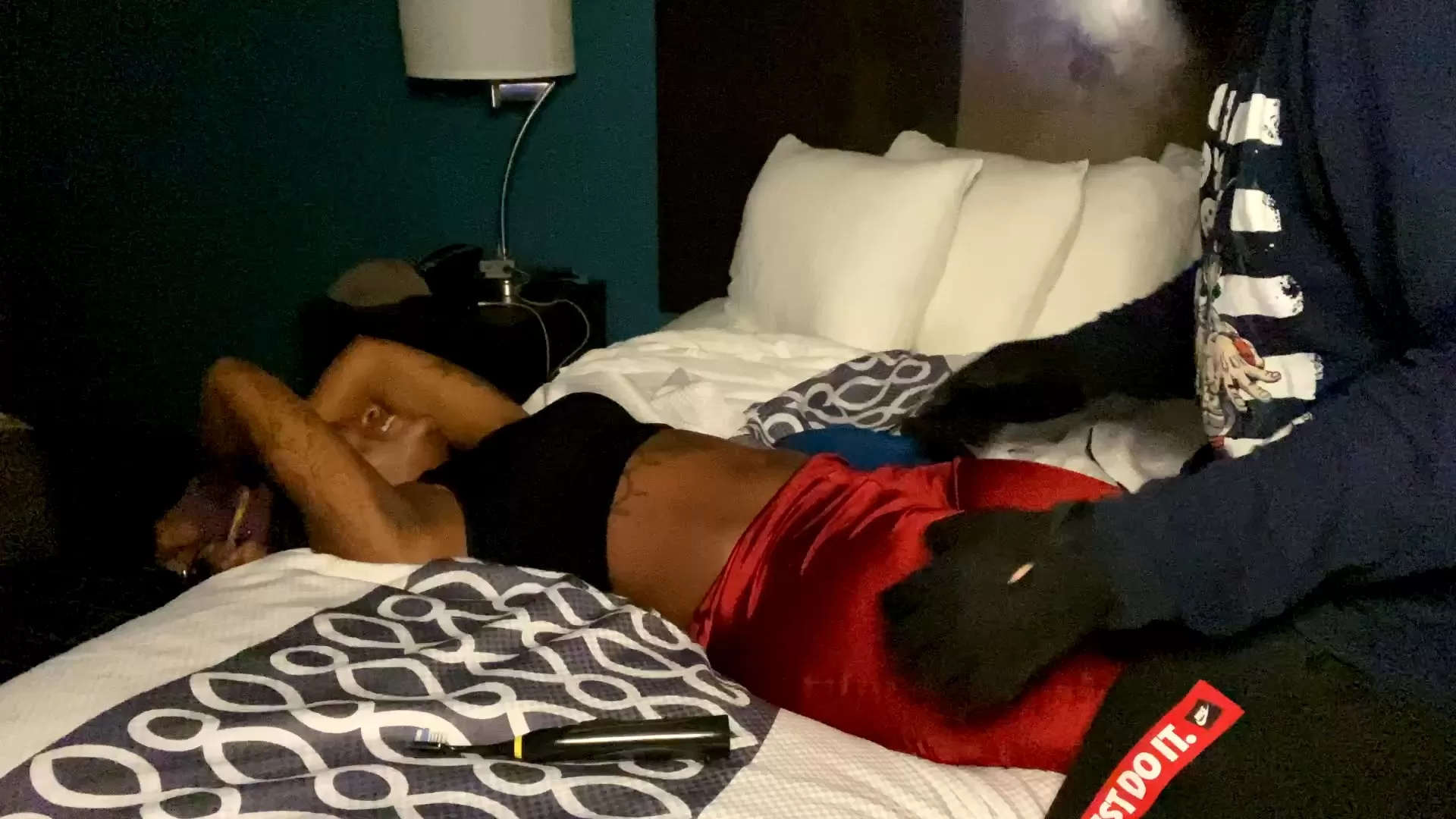 TheBKTickler – The Reunion Tierra’s Upper Body Tickling – Part 2.mp4_snapshot.webp