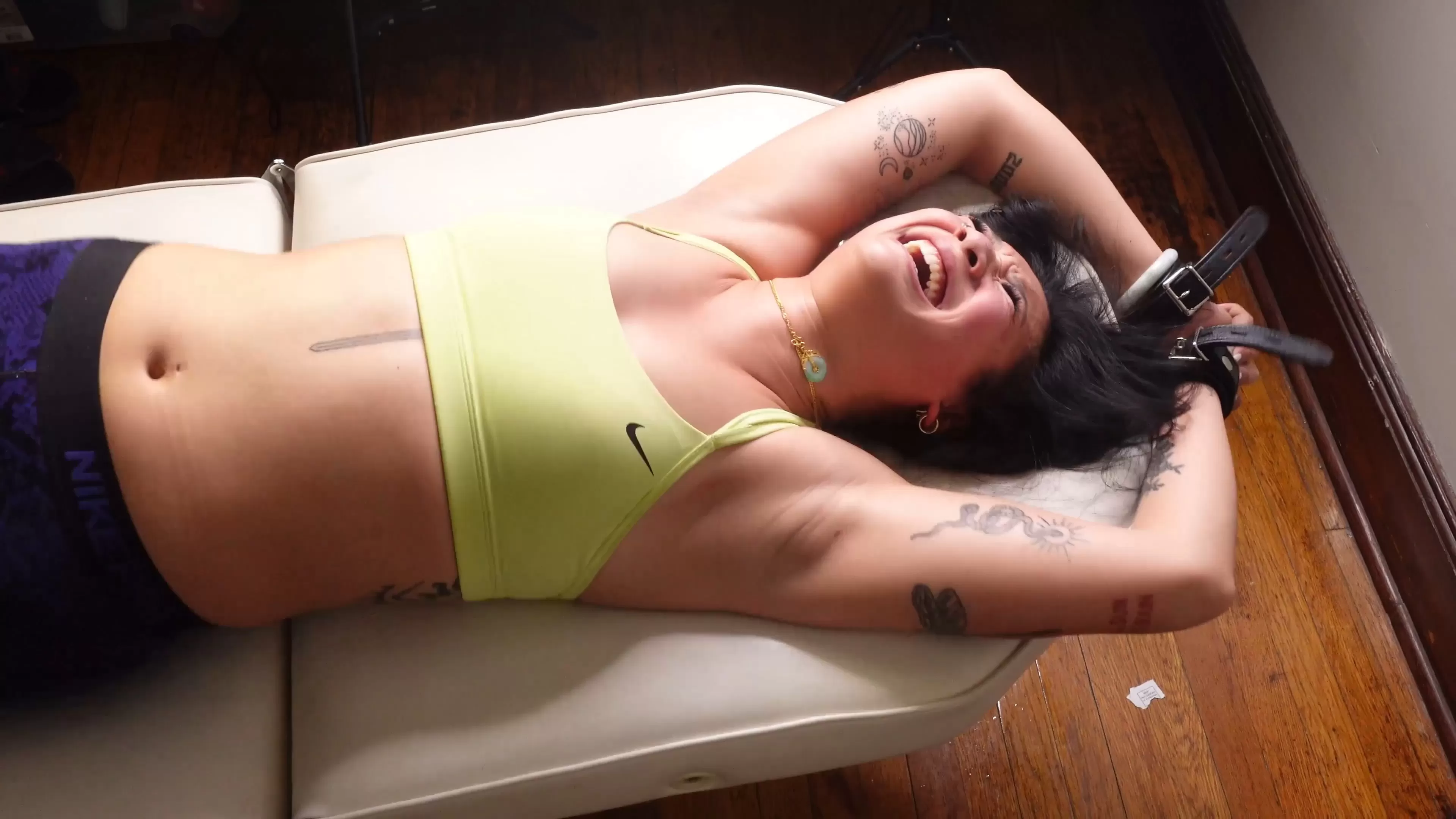 TheTickleRoom – Mei Meis 20 Minutes Of Hell!.mp4_snapshot_20.59.280.webp