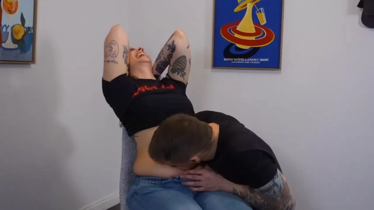TickleTrash – Aria ‘s Ticklish Bet (Custom).0011 - 00-17-28.webp