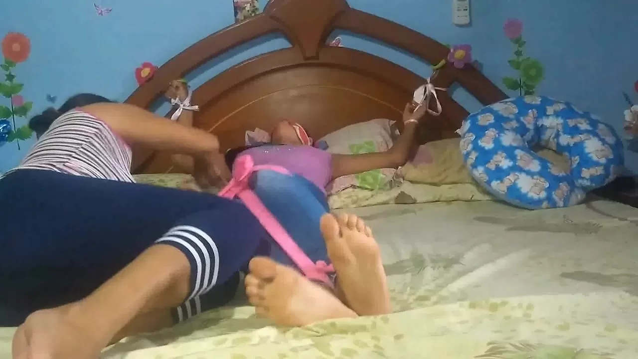 HomeMadeCosquillas - Arianna, Tickle in bed no!.0002 - 00-01-36.webp