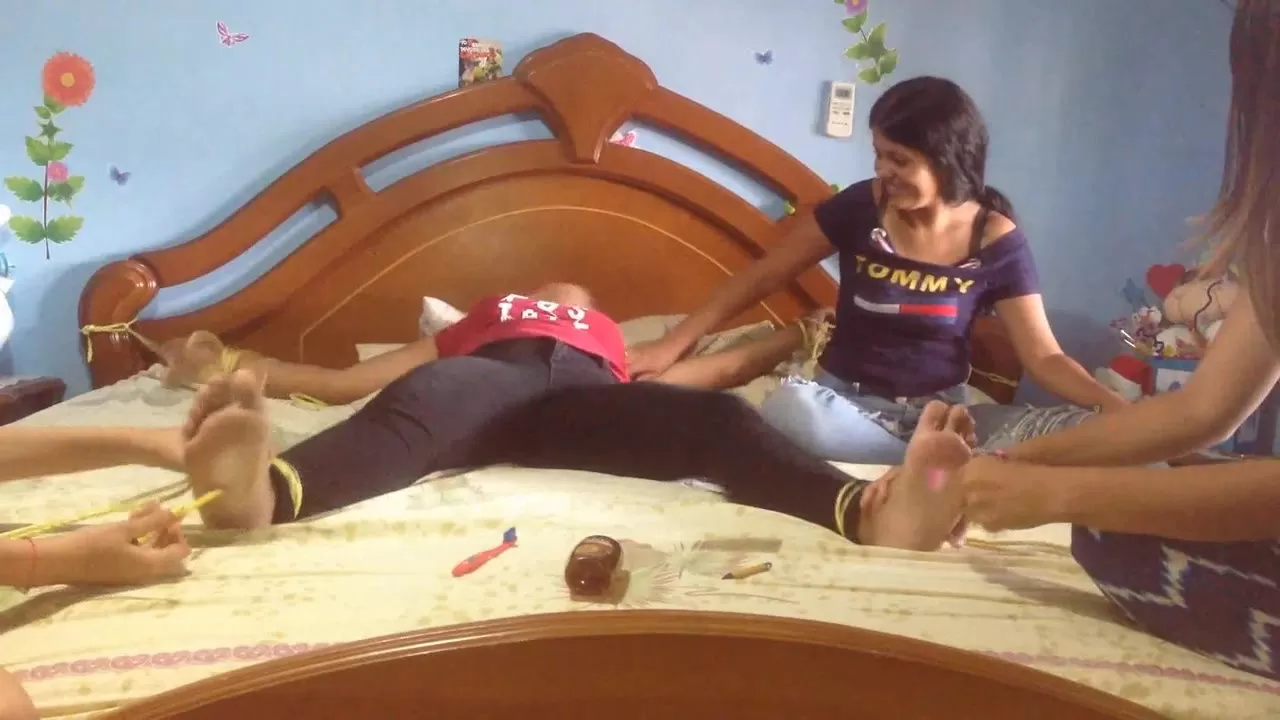 HomeMadeCosquillas - Escape or tickle torture! Paola's turn.0004 - 00-04-53.webp