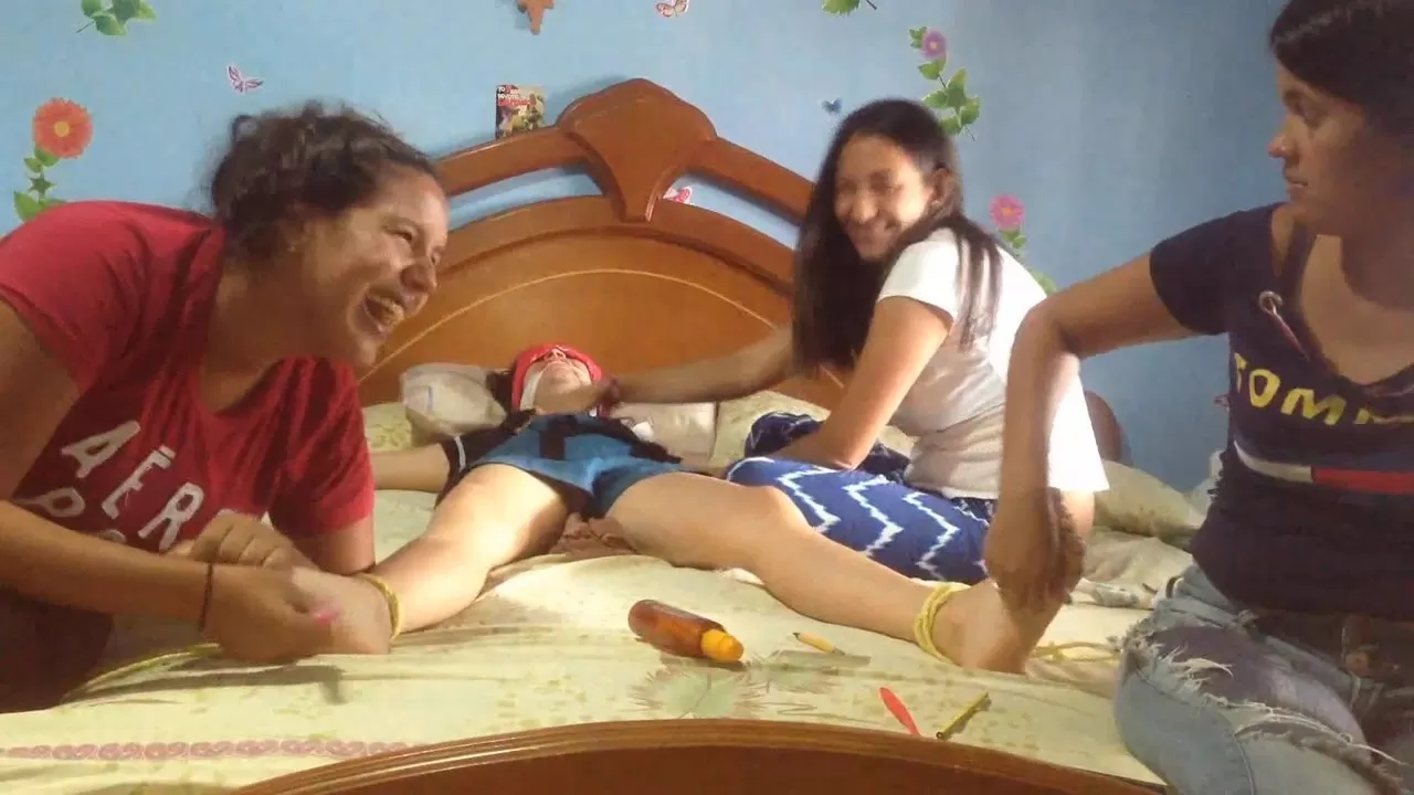 HomeMadeCosquillas - Escape or tickle torture! Vicky's turn.0010 - 00-10-57.webp