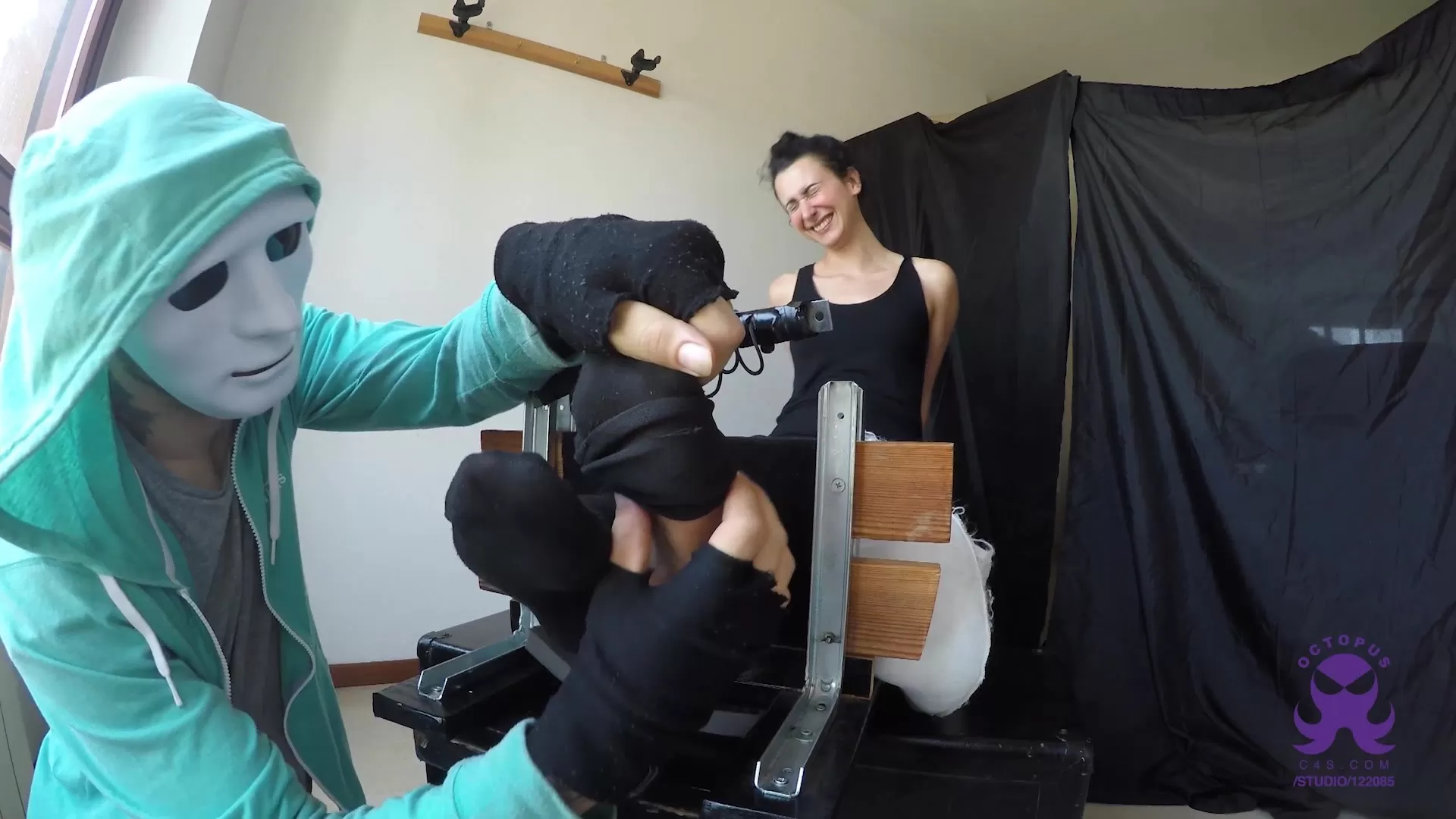 Octopus – 2 VIDEO PACK – Hyper Ticklish Margherita – Upperbody Stocks.0002 - .webp
