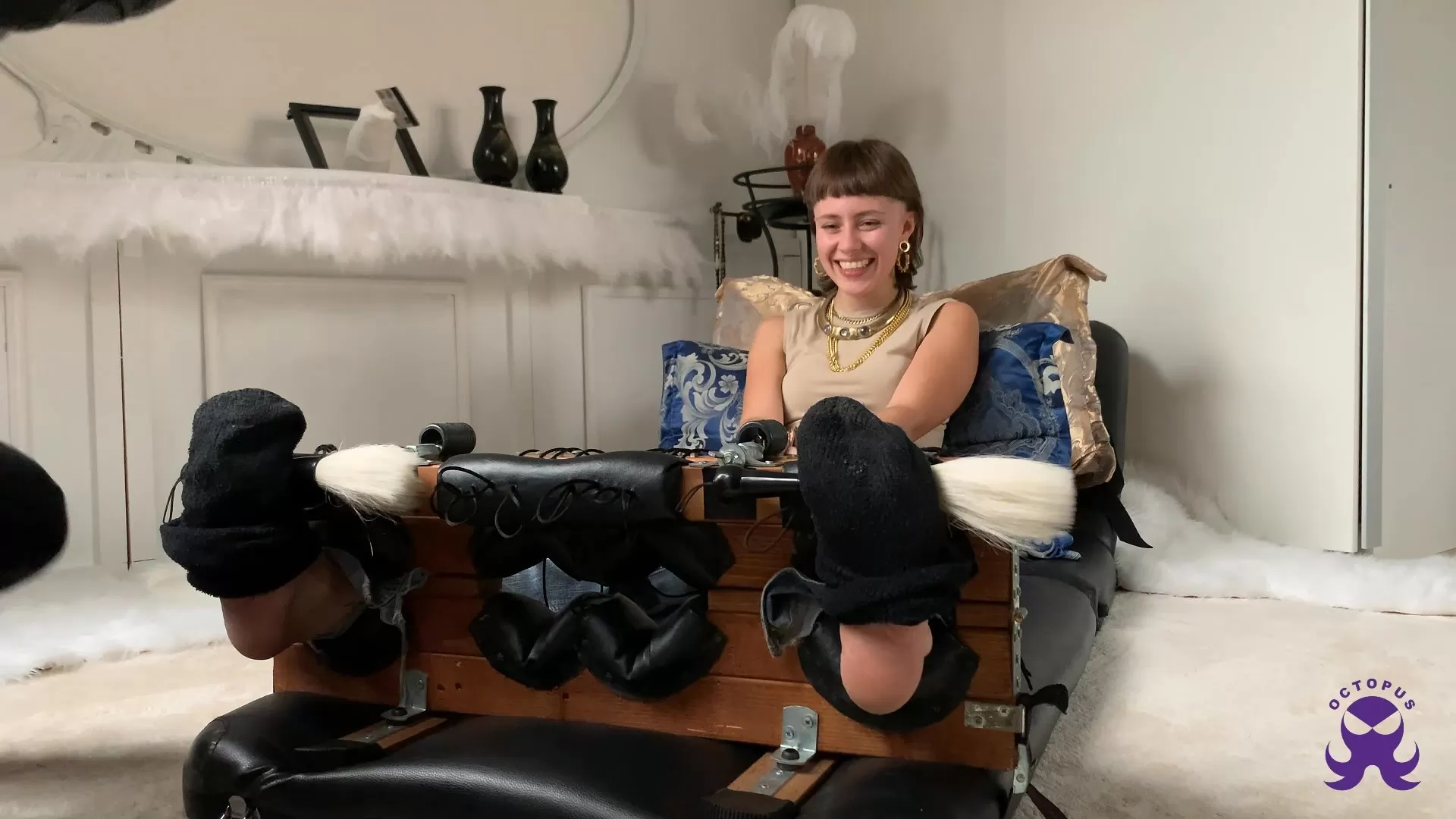 Octopus – Fexy – foot tickling part 1.0000 - 00-01-47.webp