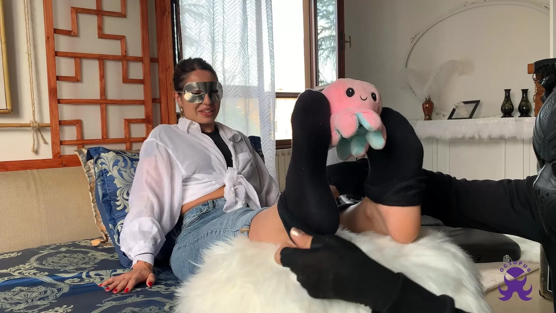 Octopus – Giusy – foot tickling challenge.0001 - 00-03-12.webp