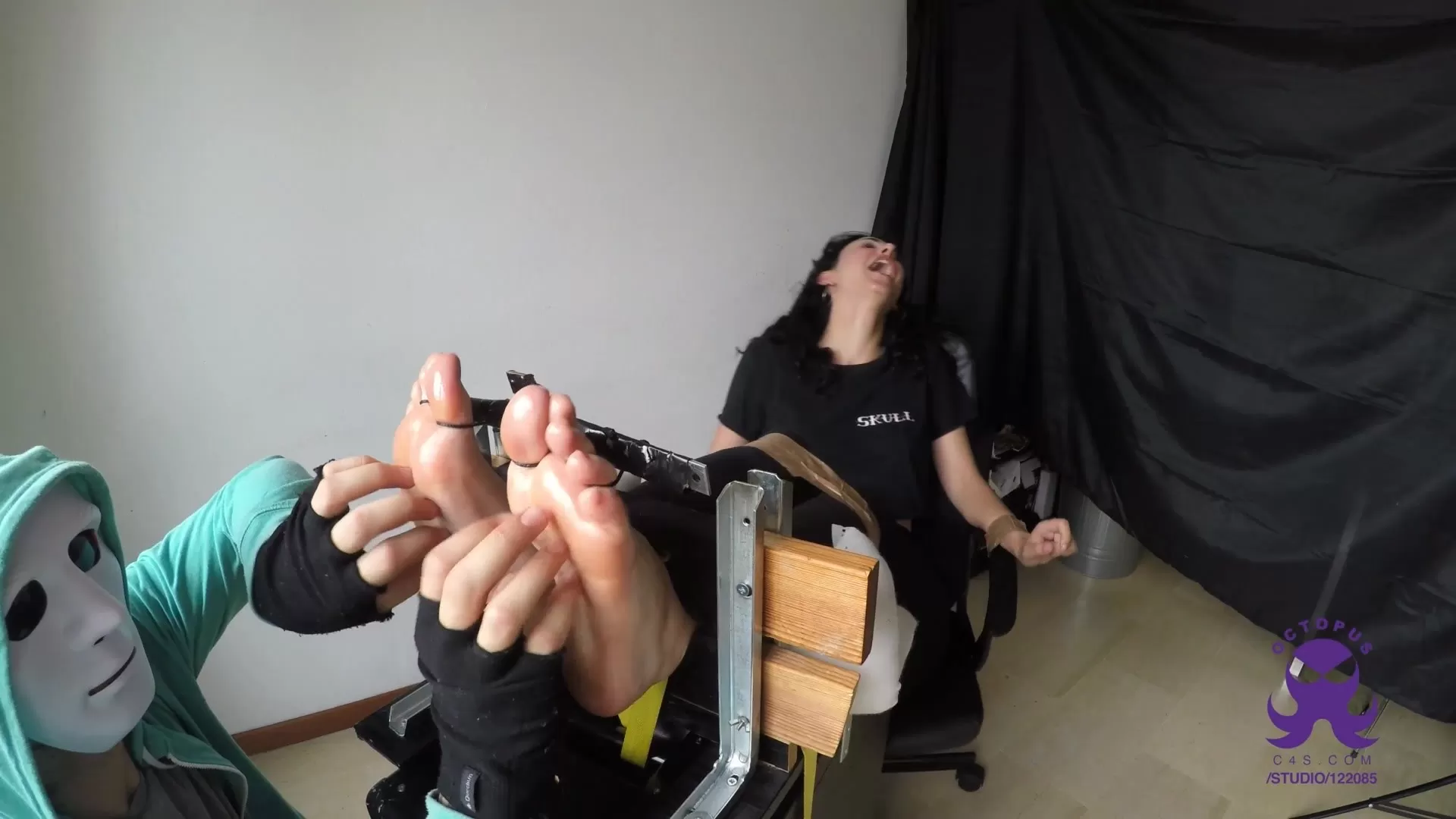 Octopus – Margherita – Feet in the stocks – First Time.0008 - 00-08-21.webp