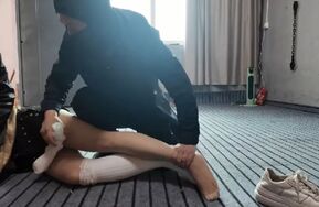 【小遥的故事（上）】独居妹妹被暴力捆绑TK