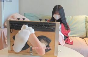 【重磅】[橘子原创]羽毛笔挠痒地狱.