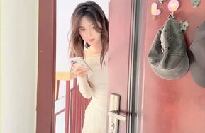 失联的闺蜜-被人大字挠痒