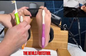 【在线播】TheDevilsFootstool – Ticklish Mummy LilMizzUnique