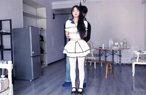 琳琳： 一字马 TK挠脚 单腿吊