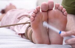 【在线播】Bondagio   TICKLING TORMENT FOR A SLOPPY TENANT YOU WILL BEG FOR MERCY